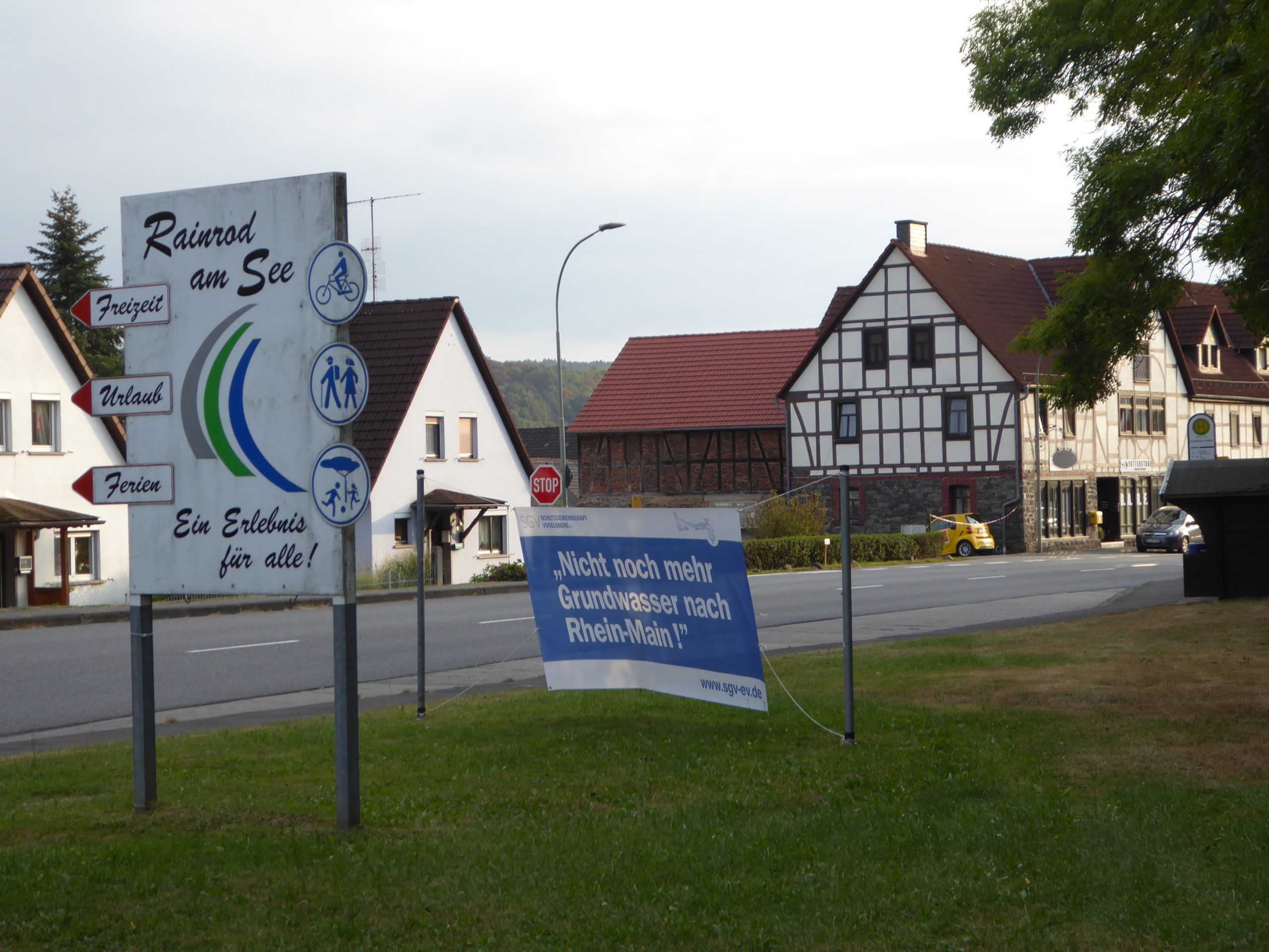 Ortseingang Schotten-Rainrod (Bild: O. Wack, SGV)